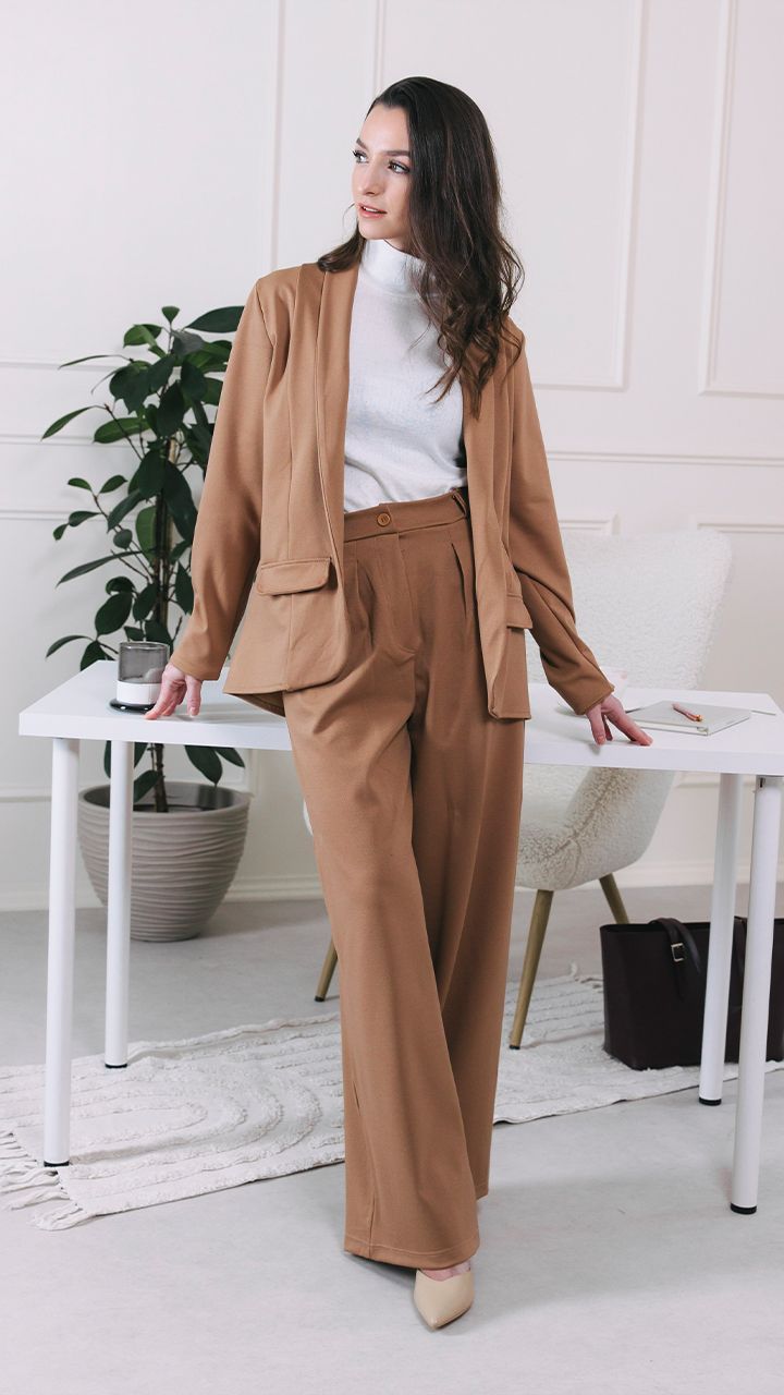 Camel elegance