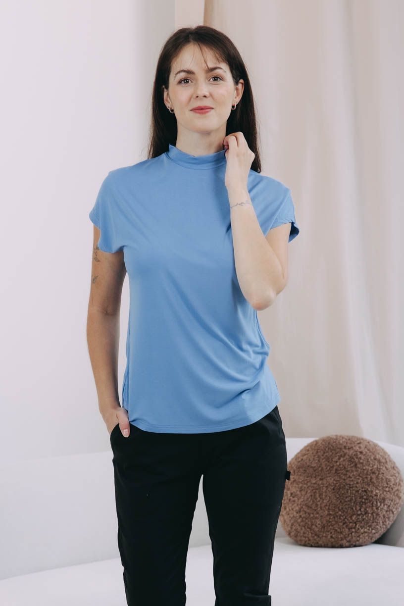 Káťa má na sobě při své výšce 170 cm velikost XS.