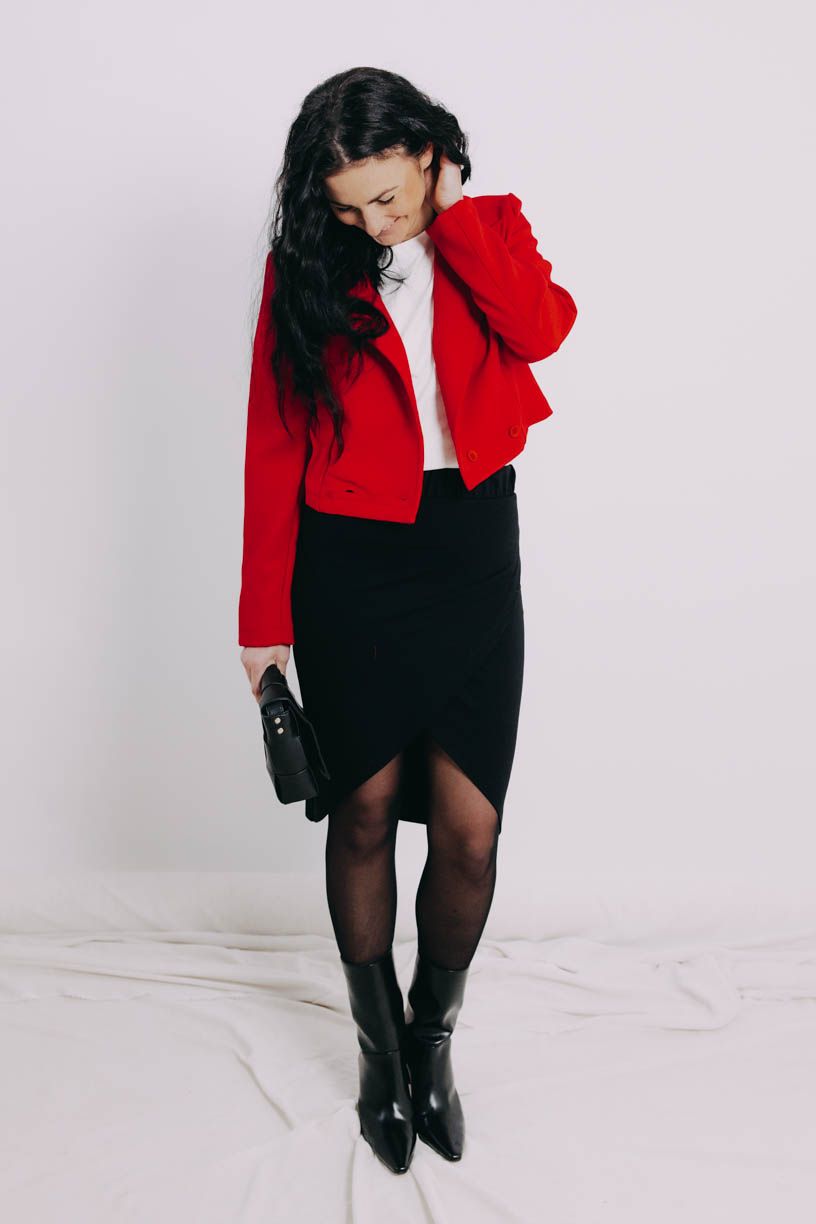 Monča má na sobě při své výšce 160 cm velikost XS. 