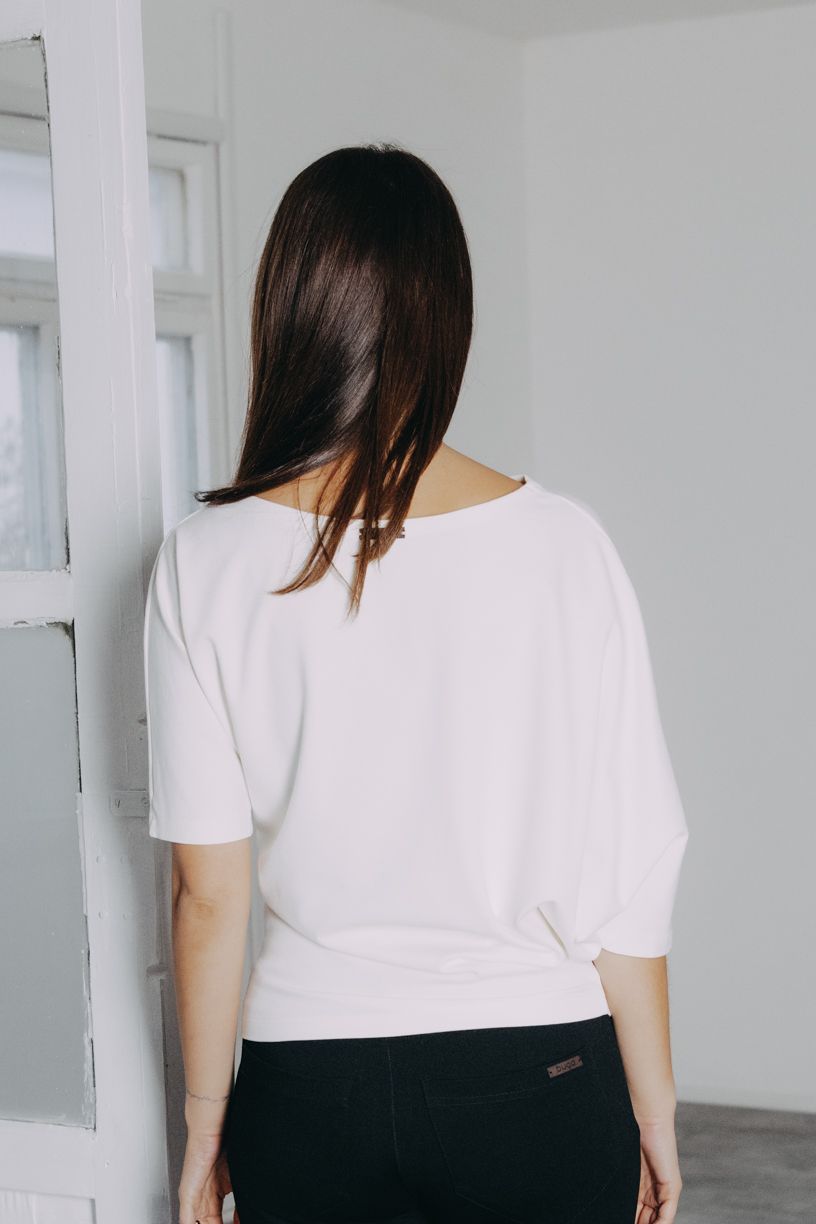 Káťa má na sobě při své výšce 170 cm velikost XS/S.