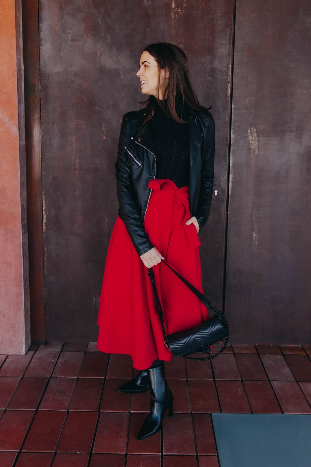 Káťa má na sobě při své výšce 170 cm velikost XS.