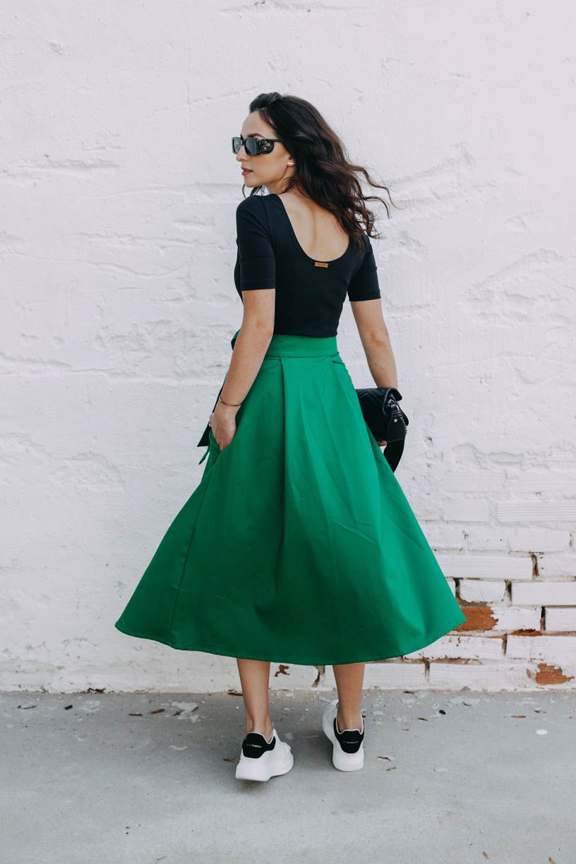 Kačka má na sobě při své výšce 170 cm velikost XS.