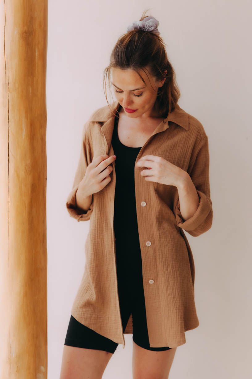 Bella má na sobě při své výšce 177 cm velikost XS.