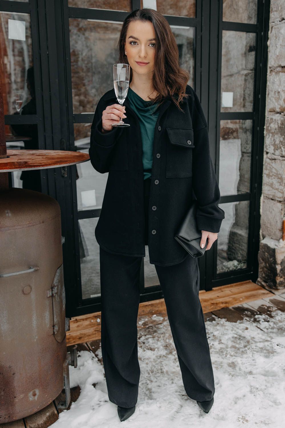 Kačka má na sobě při své výšce 170 cm velikost S.