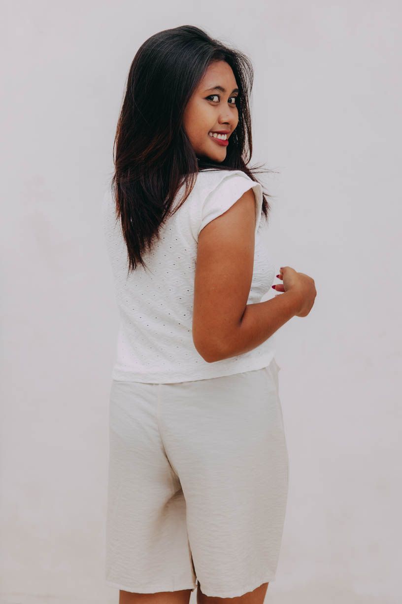 Diana má na sobě při své výšce 155 cm velikost S.