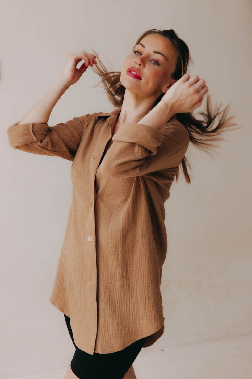 Bella má na sobě při své výšce 177 cm velikost XS.