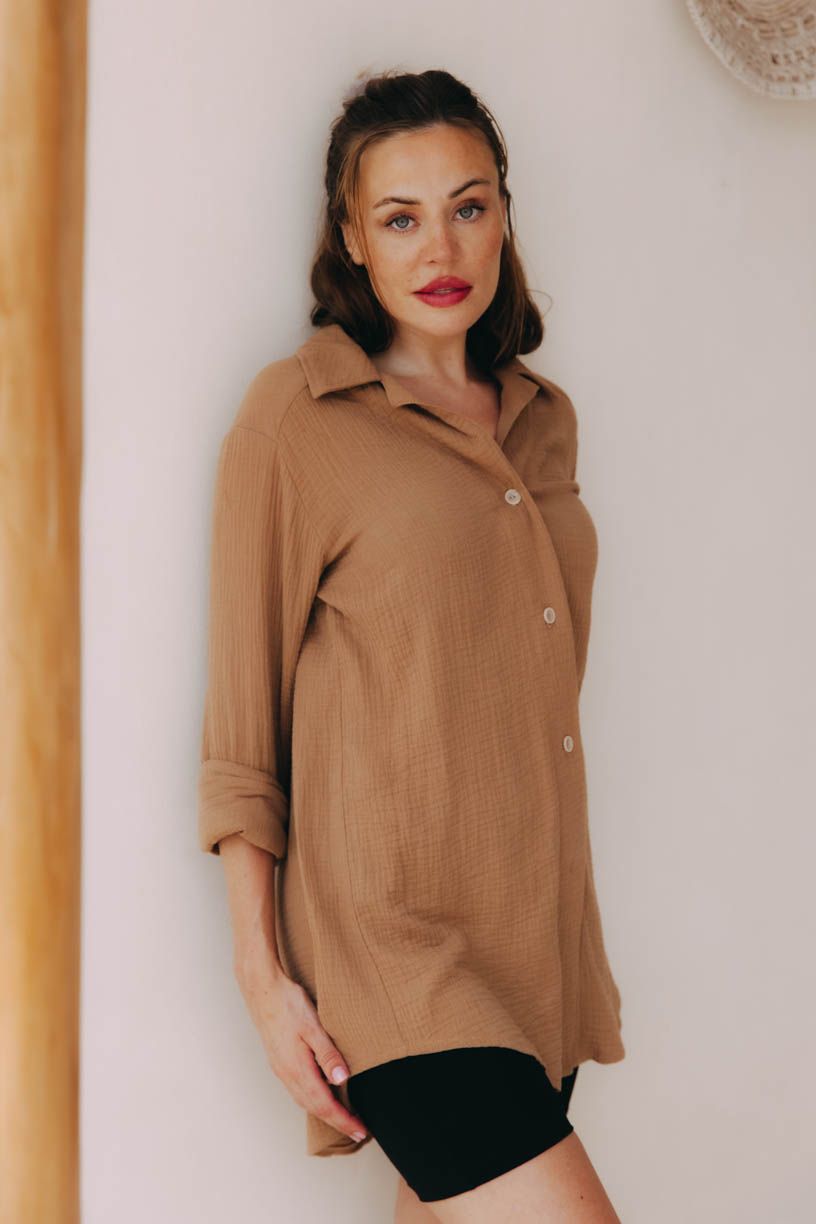 Bella má na sobě při své výšce 177 cm velikost XS.