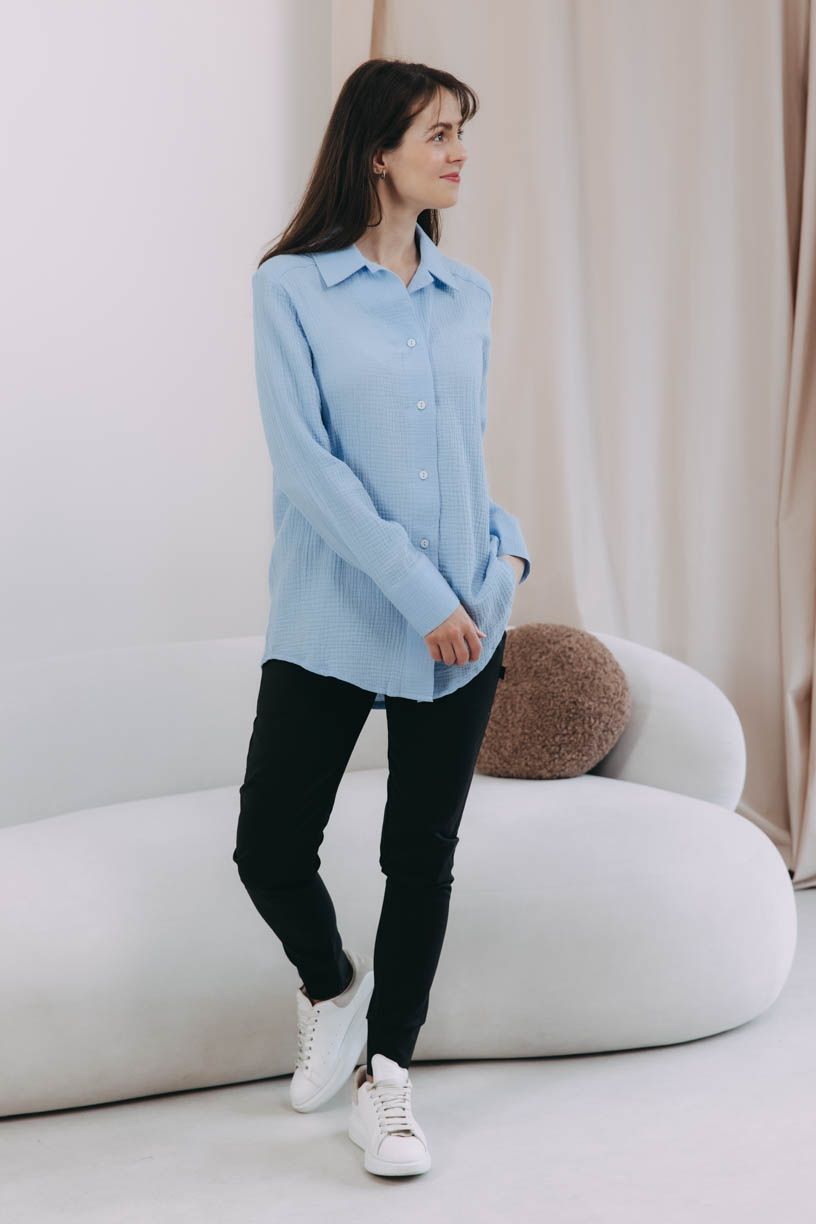 Káťa má na sobě při své výšce 170 cm velikost XS.