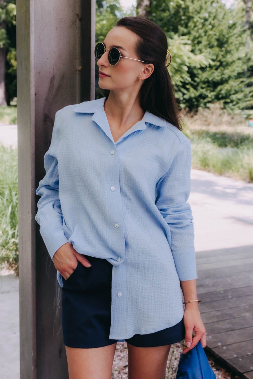 Kačka má na sobě při své výšce 170 cm velikost XS.