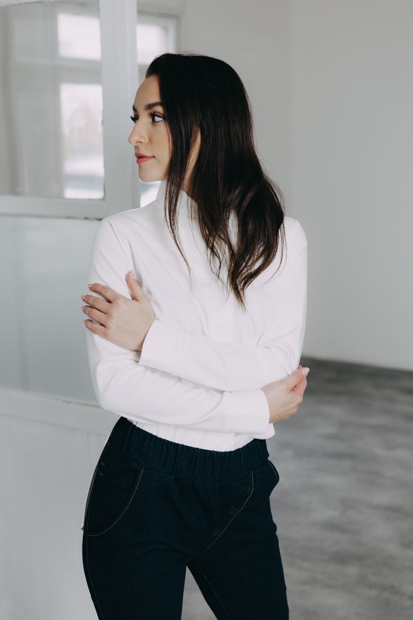 Kačka má na sobě při své výšce 170 cm velikost XS.