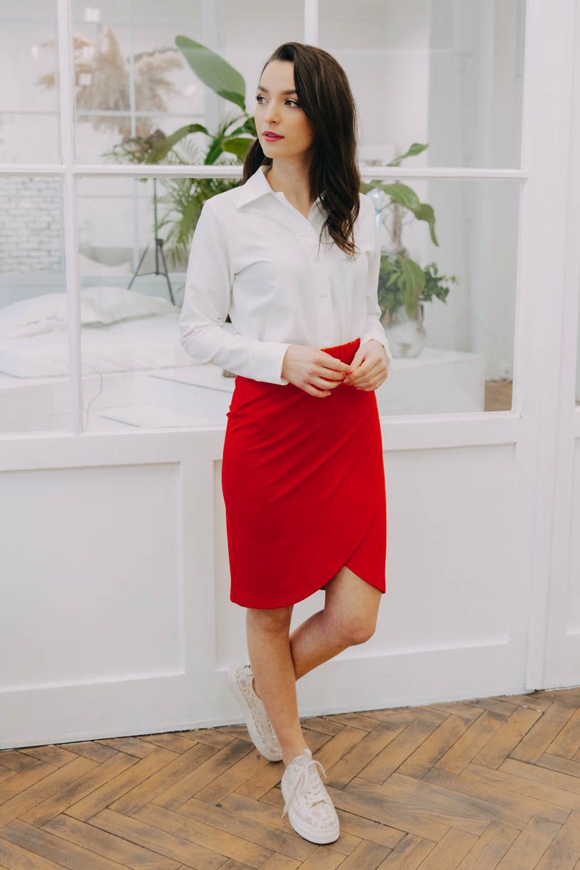 Kačka má na sobě při své výšce 170 cm velikost XS.