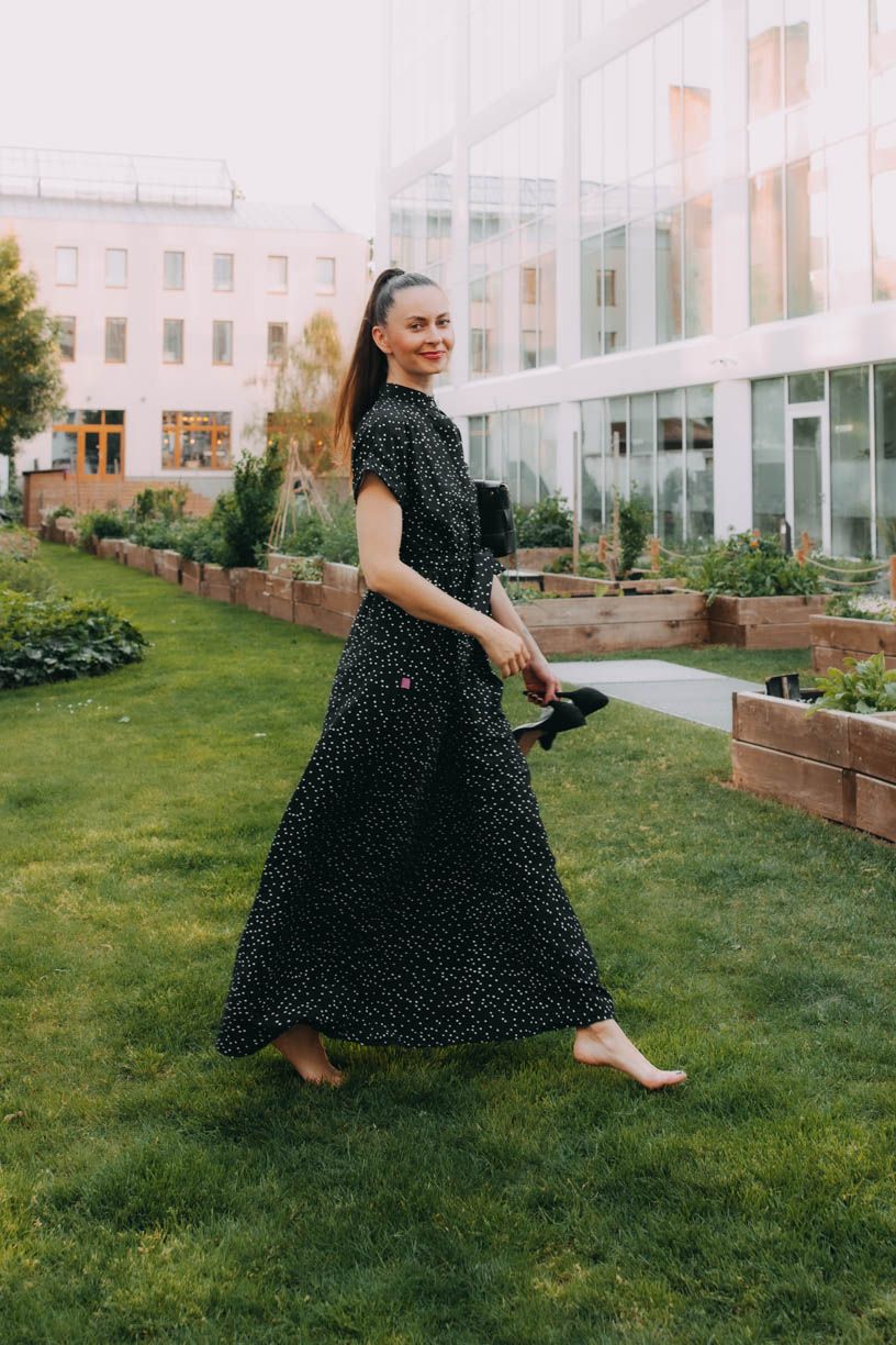 Ivana má na sobě při své výšce 178 cm velikost XS.