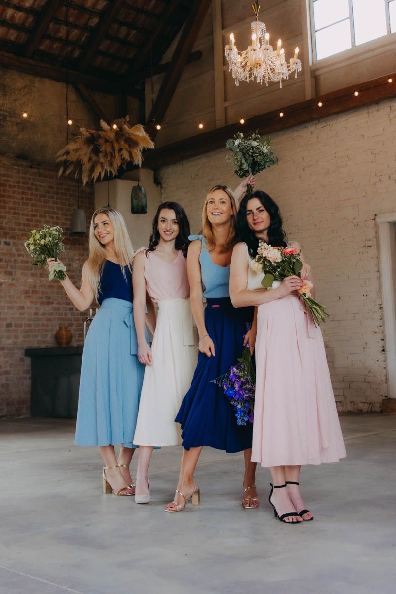 Nikča má na sobě při své výšce 164 cm velikost XS/S.