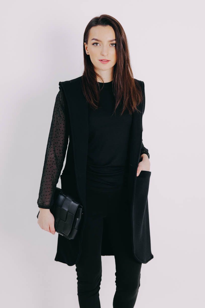 Kačka má na sobě při své výšce 170 cm velikost XS.