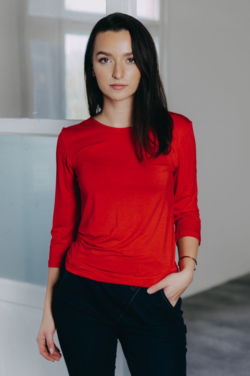 Kačka má na sobě při své výšce 170 cm velikost XS.