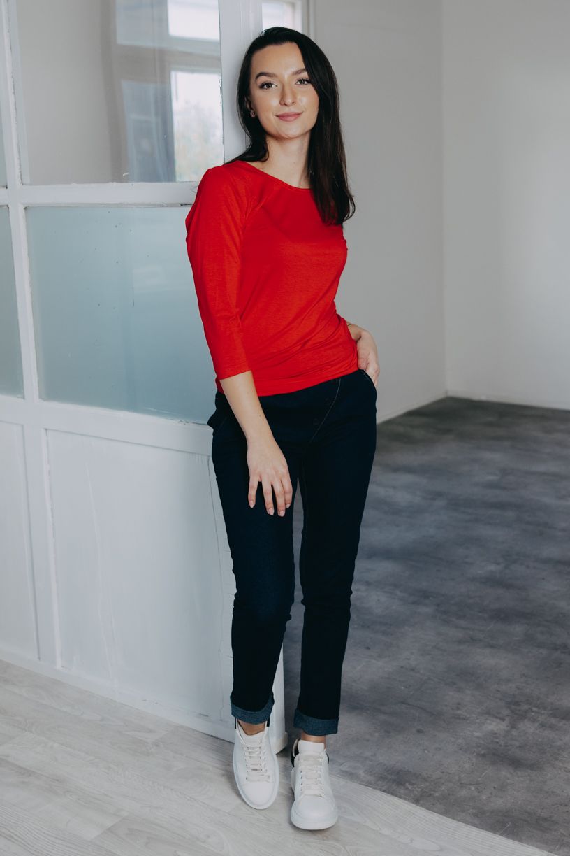 Kačka má na sobě při své výšce 170 cm velikost XS.