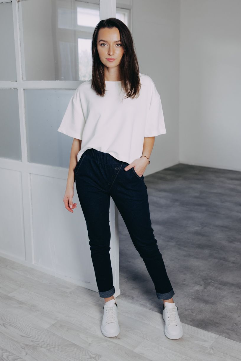 Kačka má na sobě při své výšce 170 cm velikost XS/S.