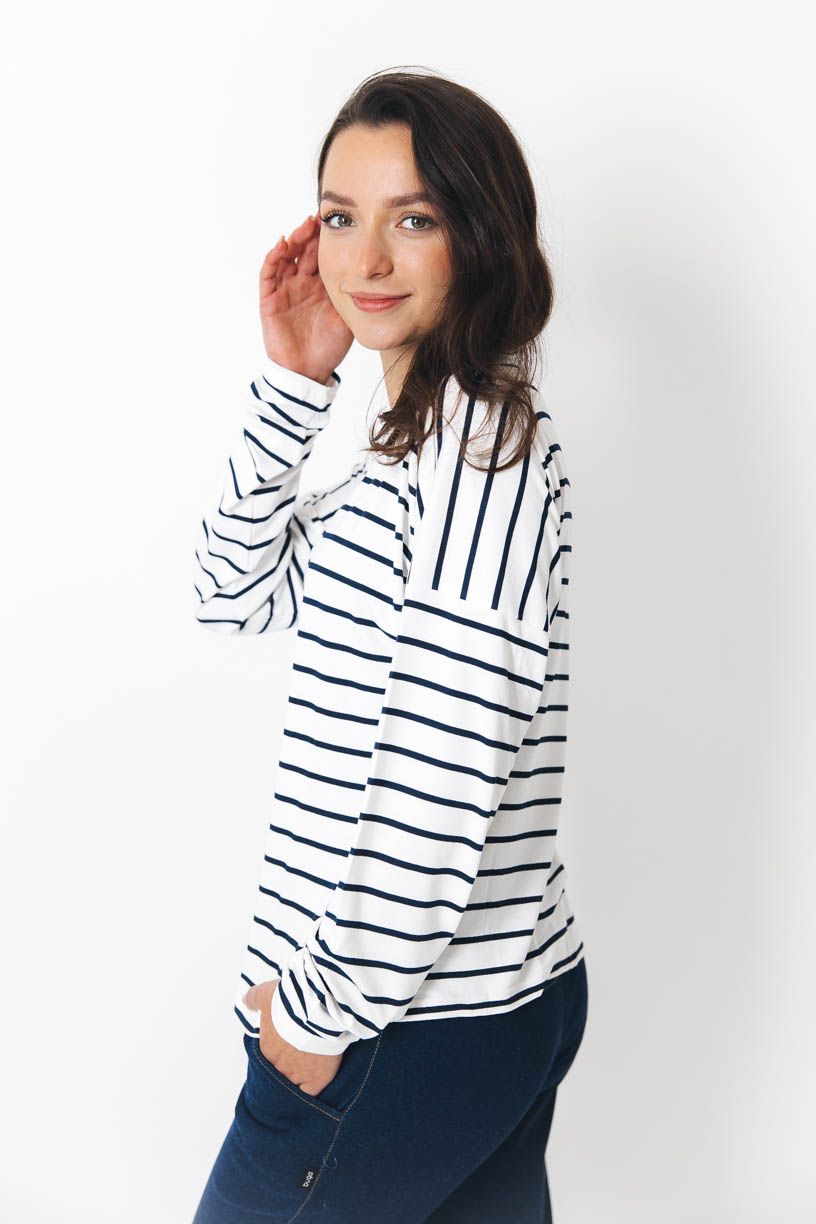 Kačka má na sobě při své výšce 170 cm velikost XS.