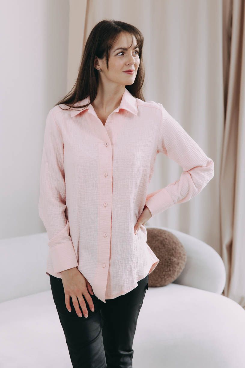 Káťa má na sobě při své výšce 170 cm velikost XS.