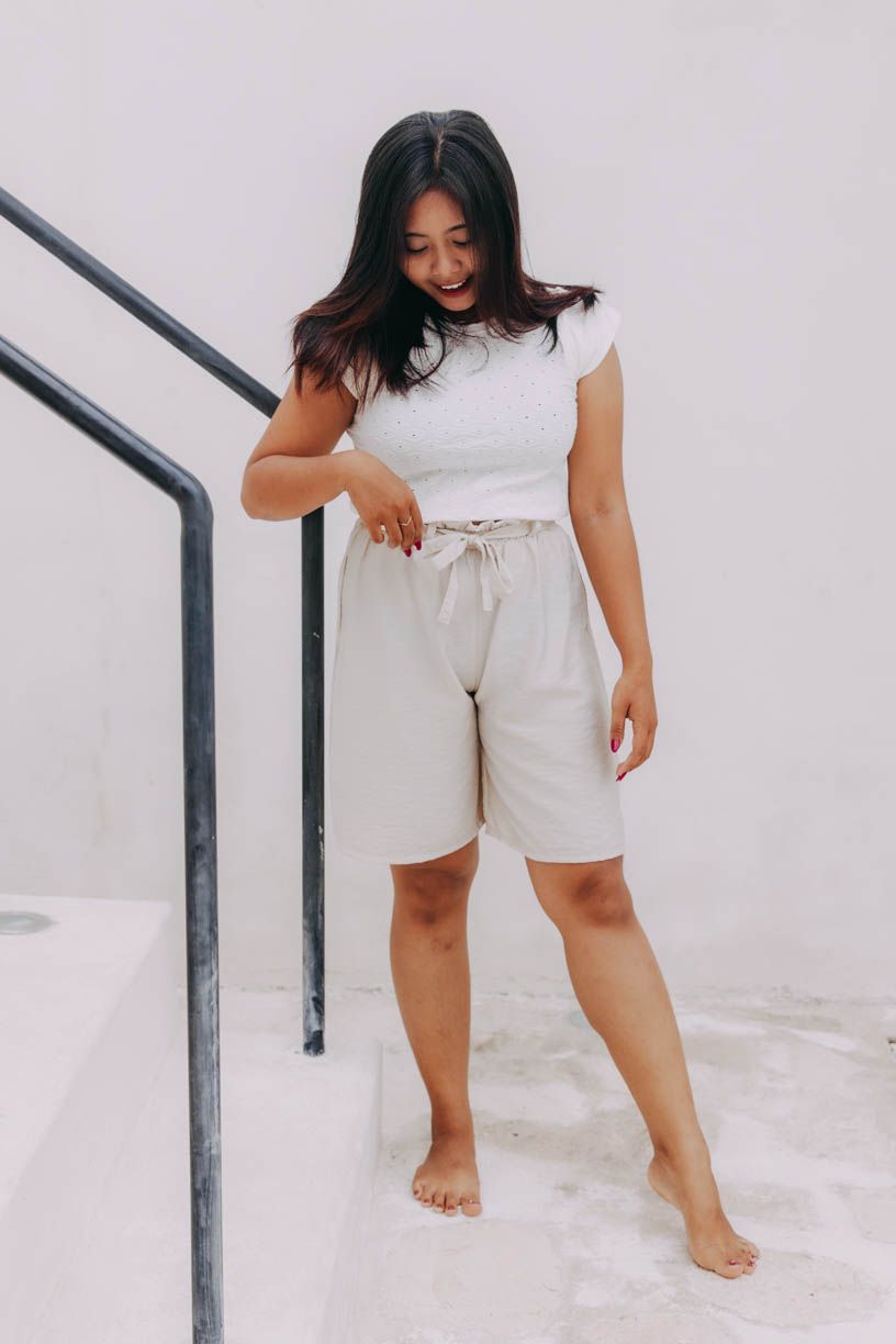 Diana má na sobě při své výšce 155 cm velikost S.