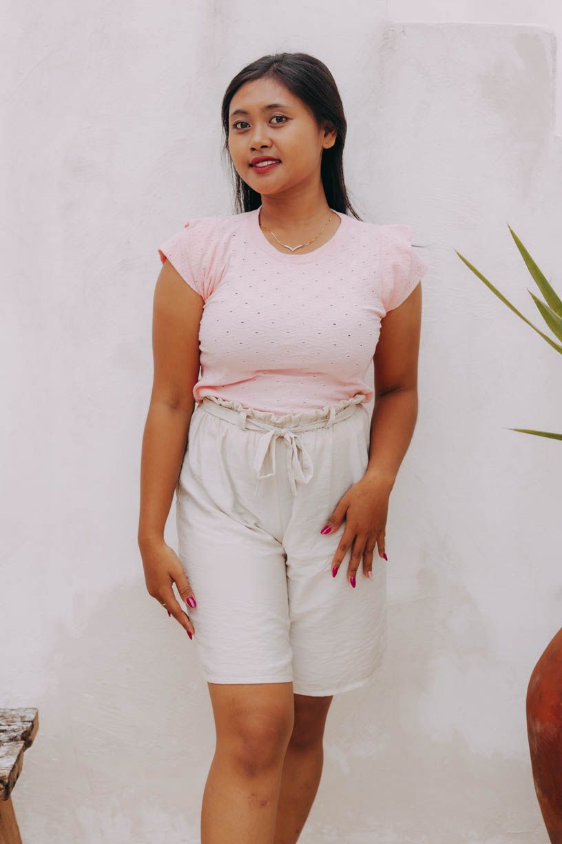 Diana má na sobě při své výšce 155 cm velikost S.