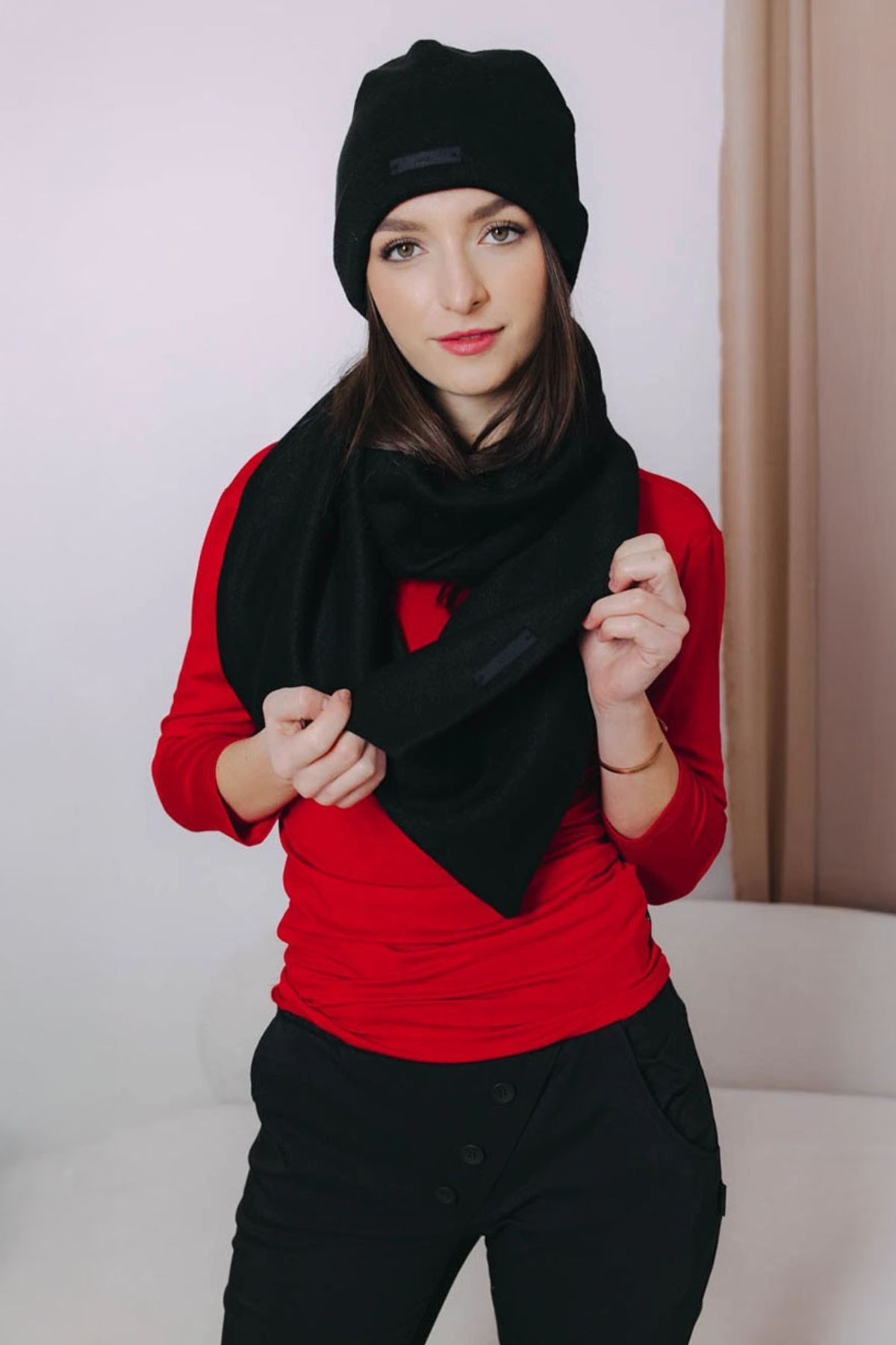 Šála Black
