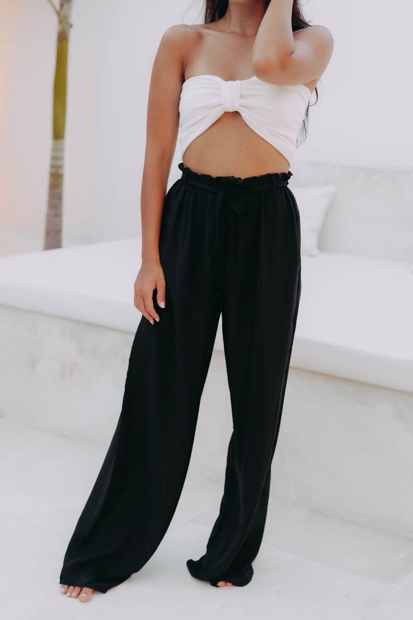 Verča má na sobě při své výšce 164 cm velikost XS.