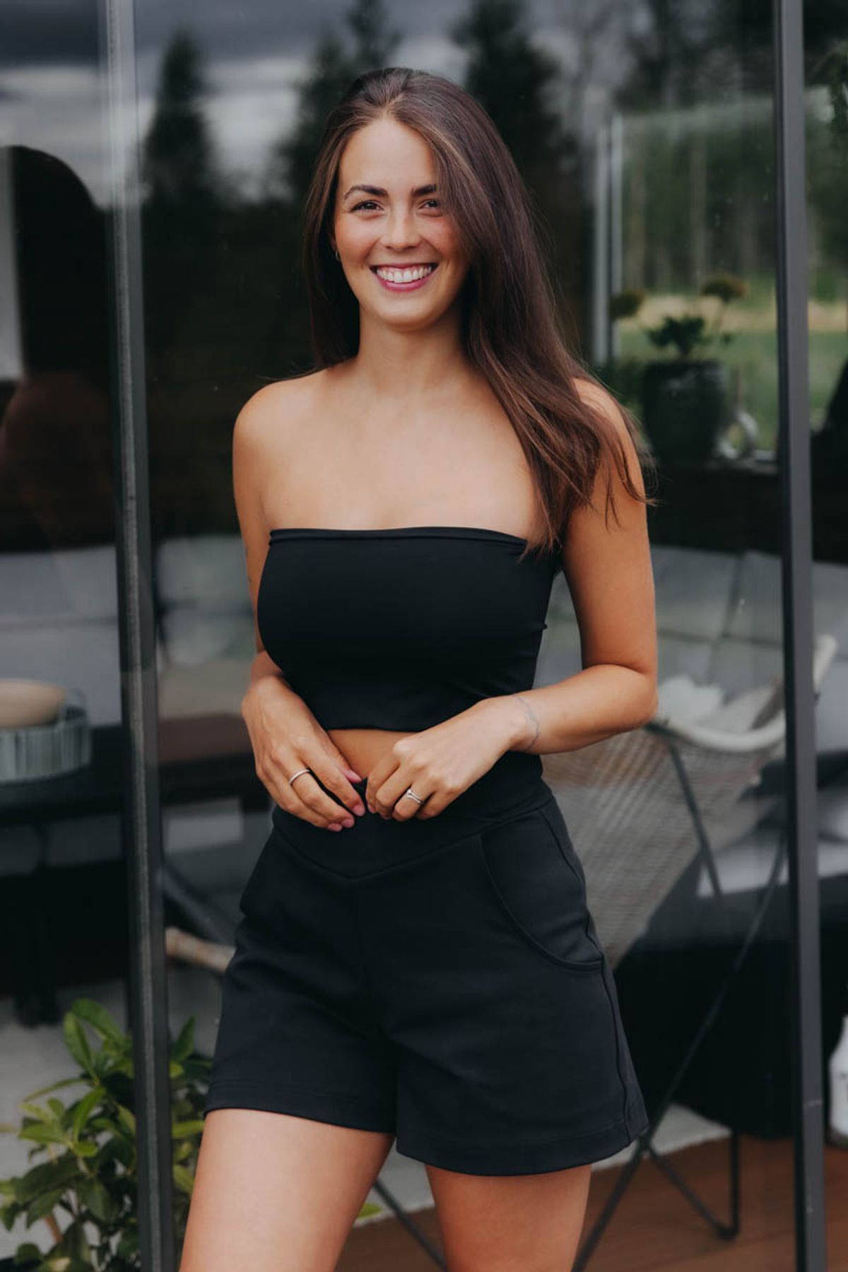 Top Zuhra Black