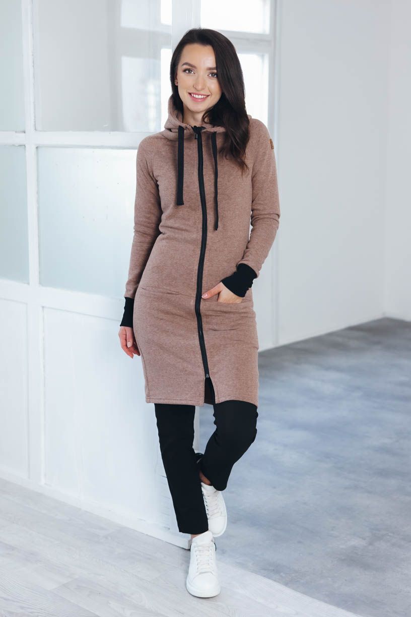 Kačka má na sobě při své výšce 170 cm velikost XS.