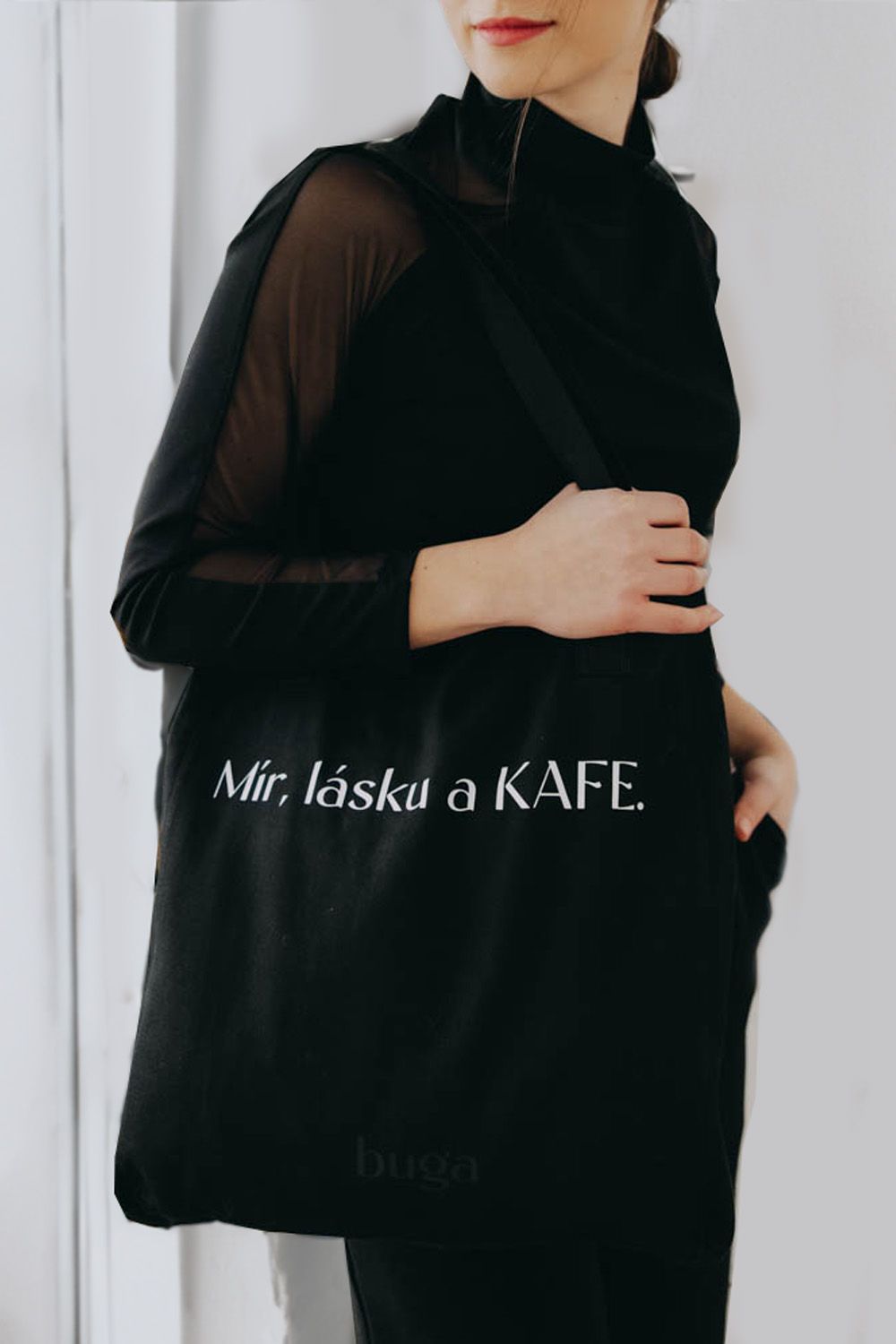 Taška Mír, Lásku A Kafe