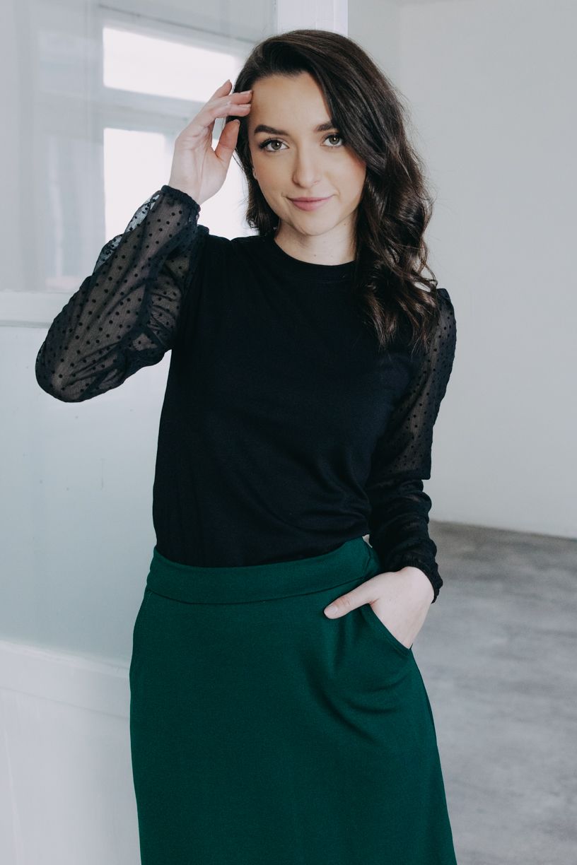 Kačka má na sobě při své výšce 170 cm velikost XS.