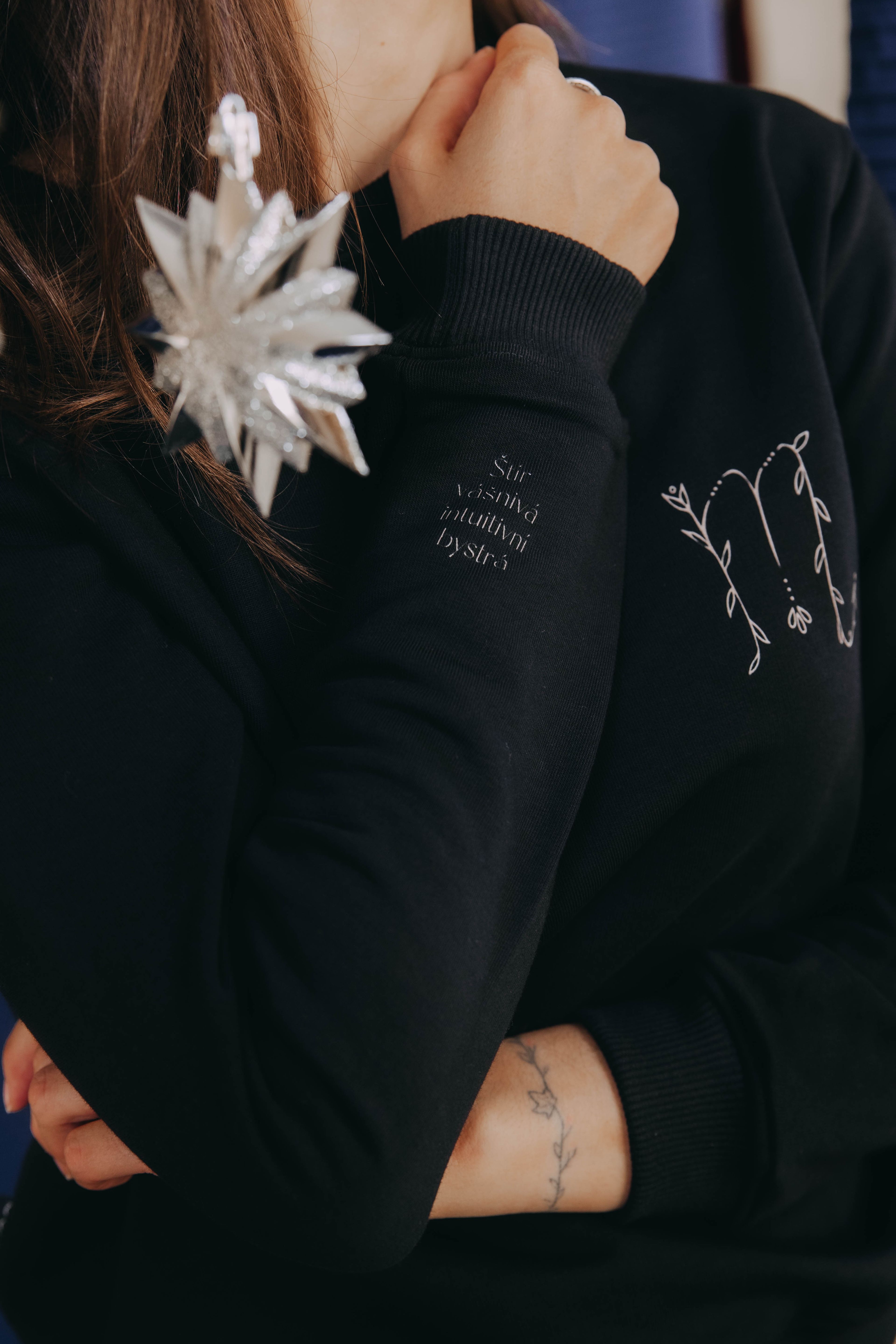 Mikina Asata Black Štír