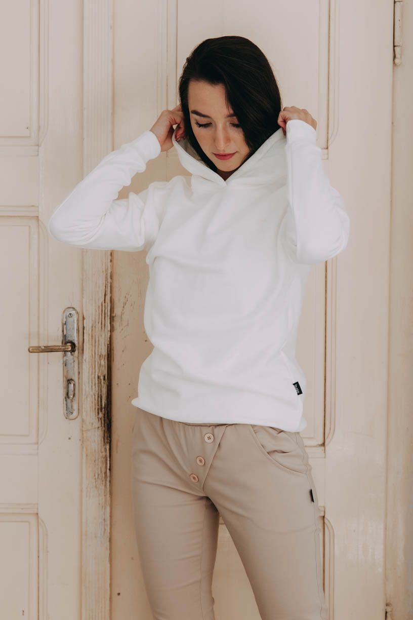 Kačka má na sobě při své výšce 170 cm velikost XS.