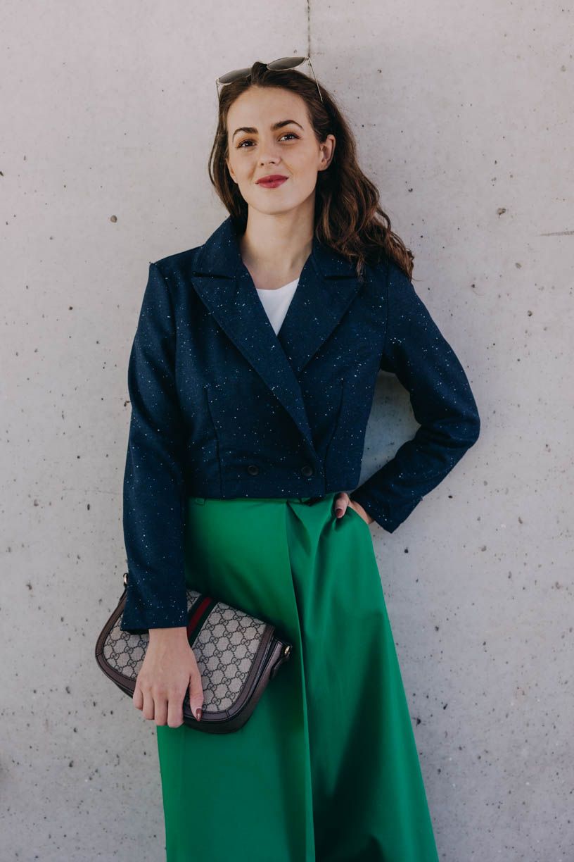 Káťa má na sobě při své výšce 170 cm velikost XS.