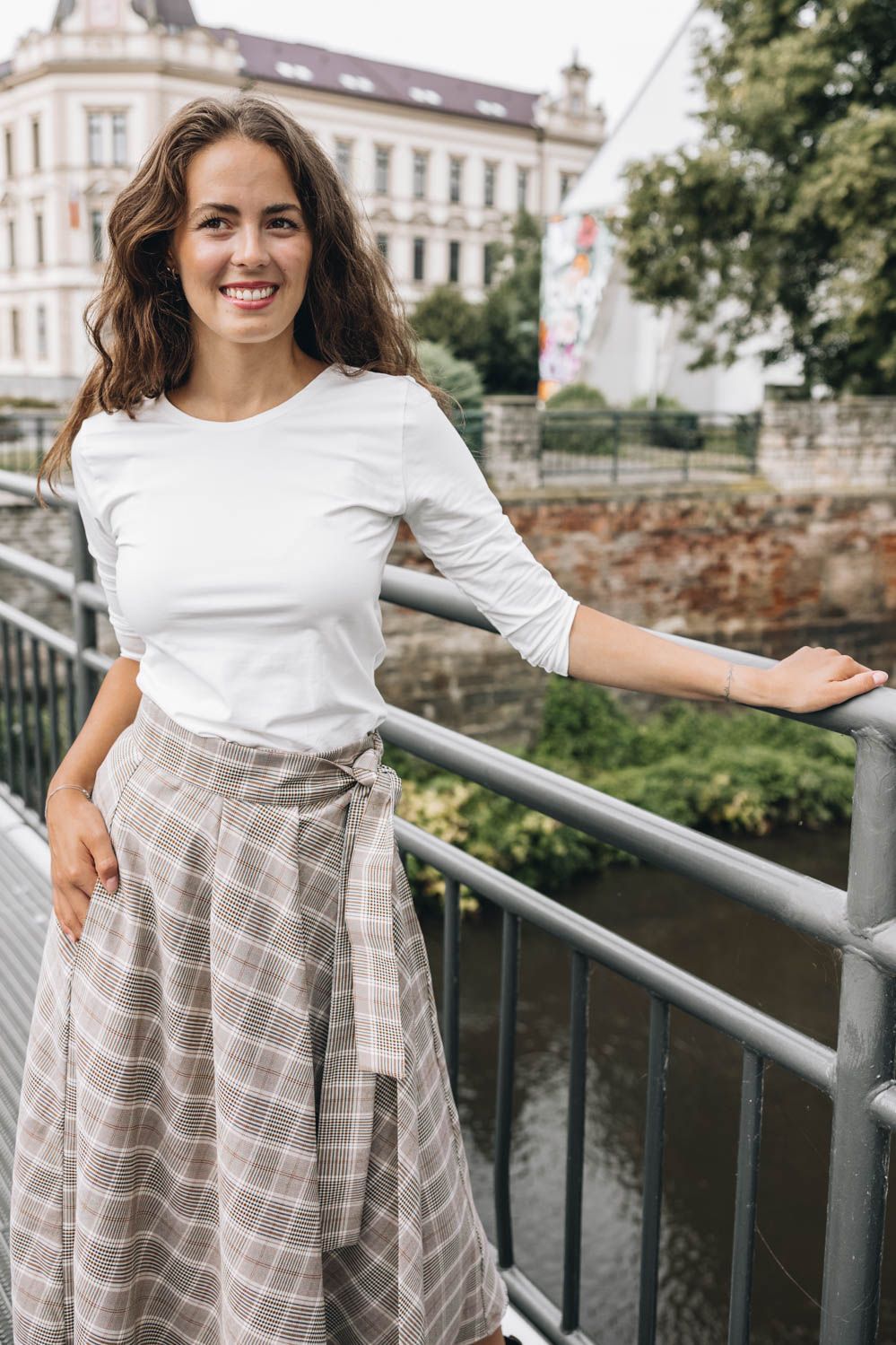 Káťa má na sobě při své výšce 170 cm velikost XS.