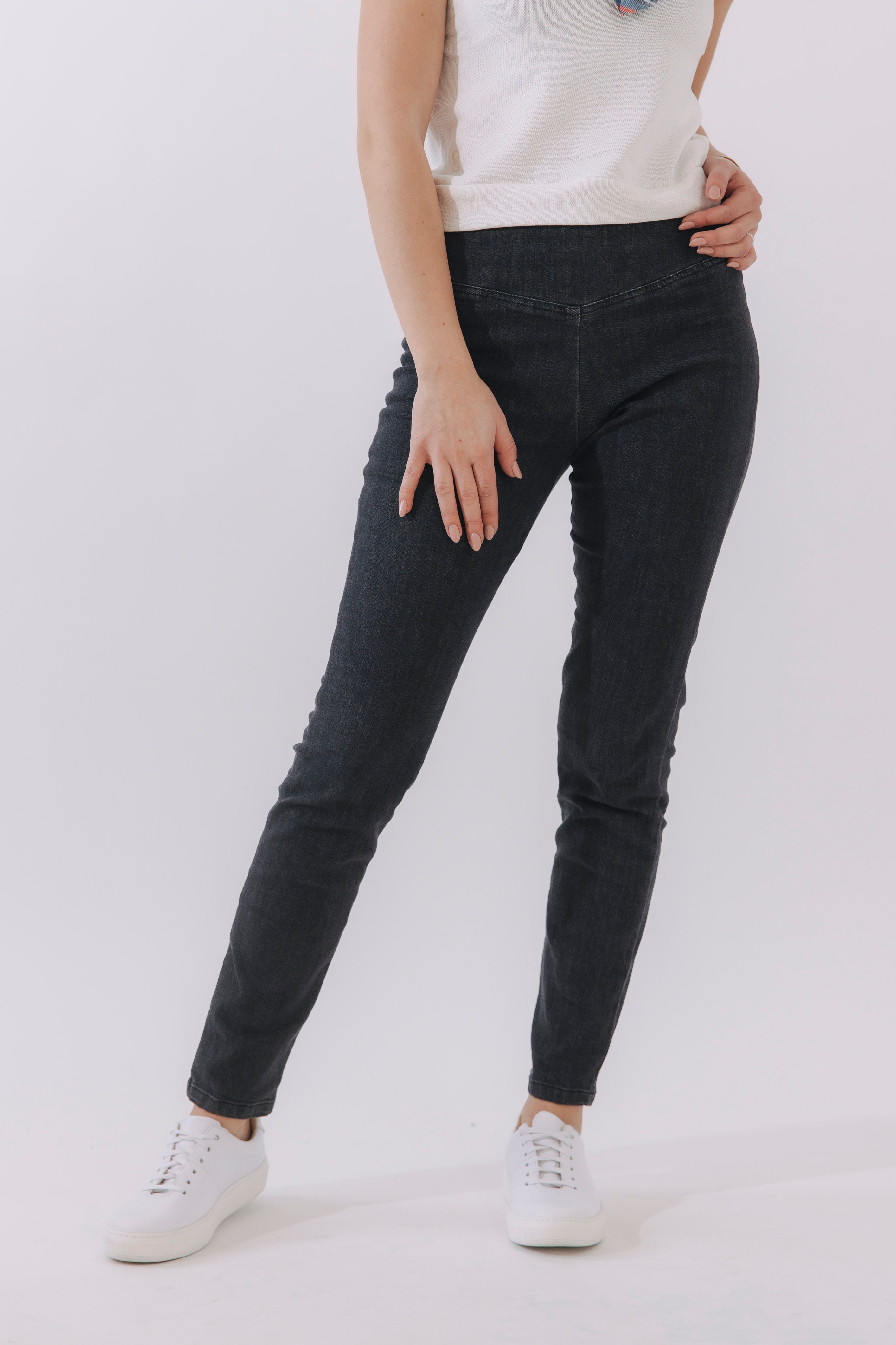 Muse Grey Jeans